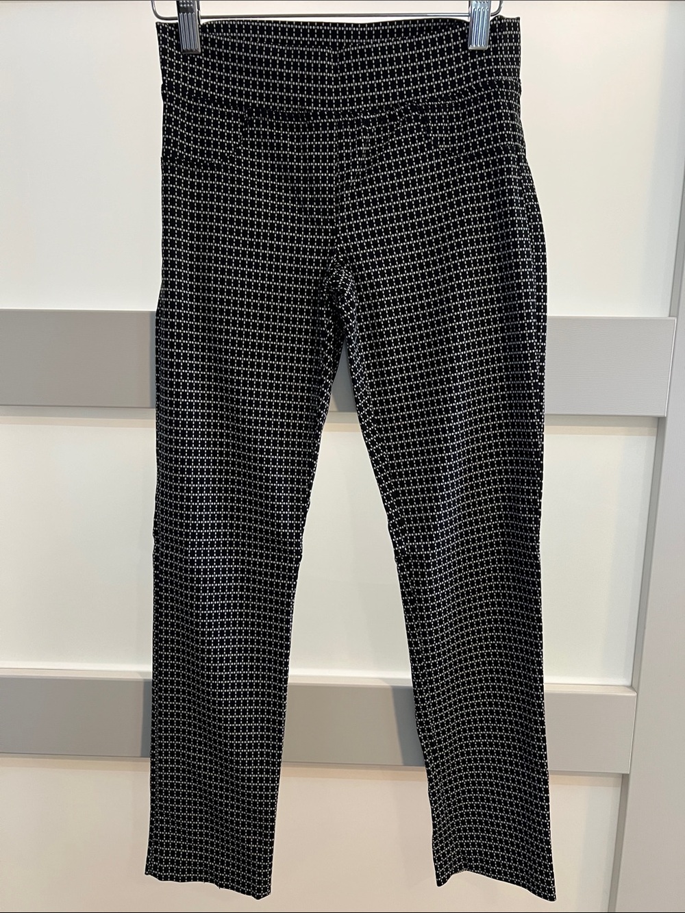 Black Geo-Print Cropped Knit Pants